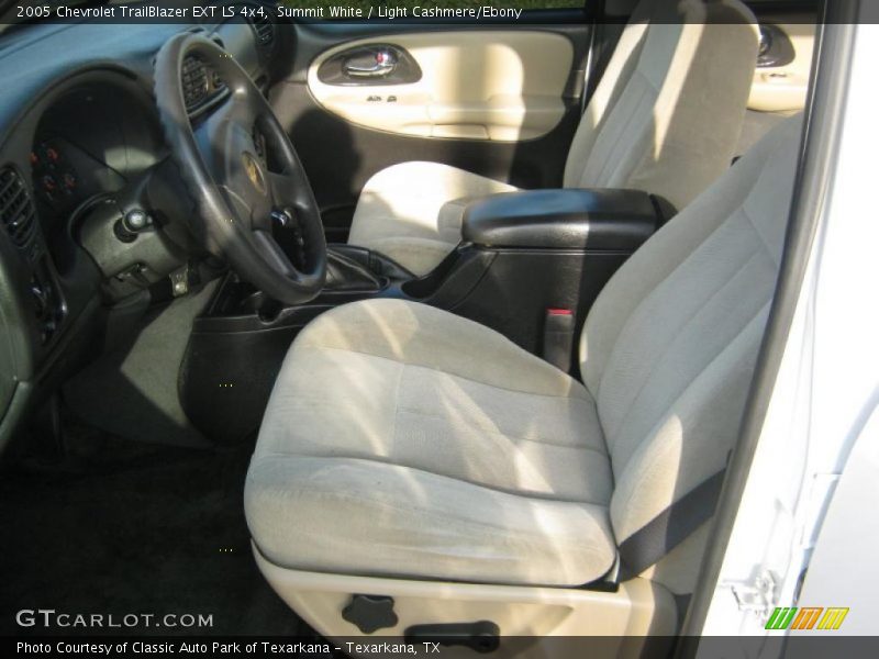 Summit White / Light Cashmere/Ebony 2005 Chevrolet TrailBlazer EXT LS 4x4