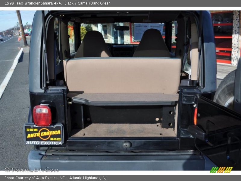  1999 Wrangler Sahara 4x4 Trunk