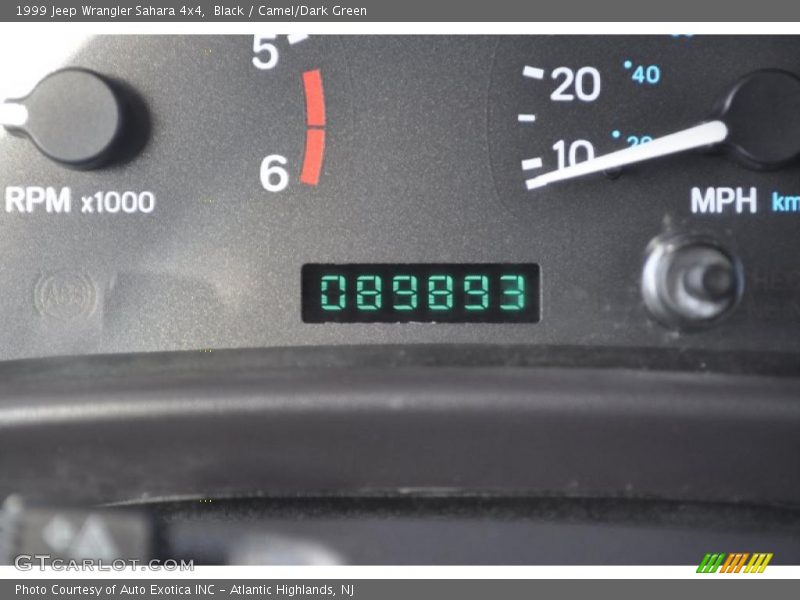 Black / Camel/Dark Green 1999 Jeep Wrangler Sahara 4x4