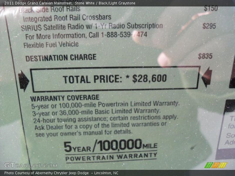 Stone White / Black/Light Graystone 2011 Dodge Grand Caravan Mainstreet
