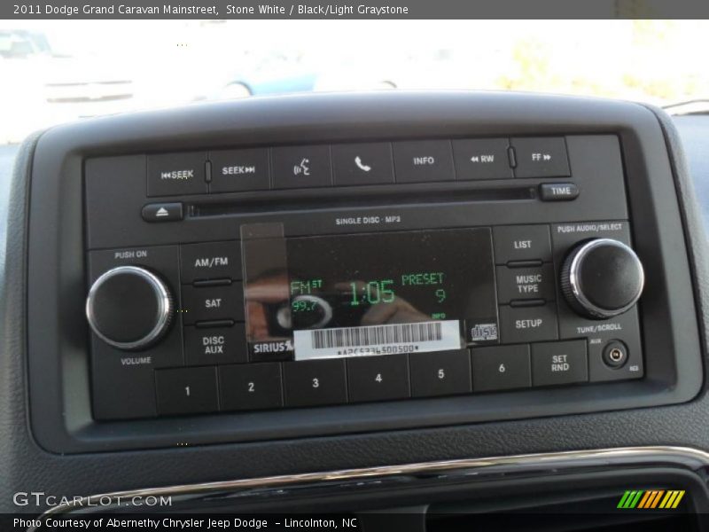 Stone White / Black/Light Graystone 2011 Dodge Grand Caravan Mainstreet