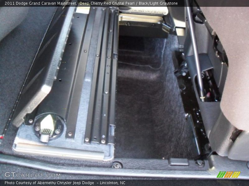 Deep Cherry Red Crystal Pearl / Black/Light Graystone 2011 Dodge Grand Caravan Mainstreet