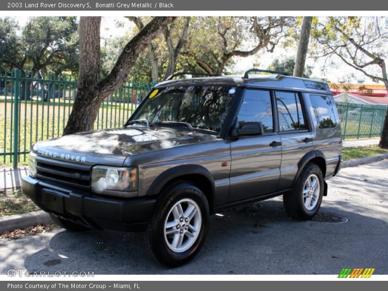 Bonatti Grey Metallic / Black 2003 Land Rover Discovery S