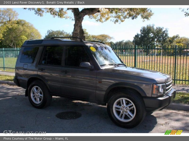 Bonatti Grey Metallic / Black 2003 Land Rover Discovery S