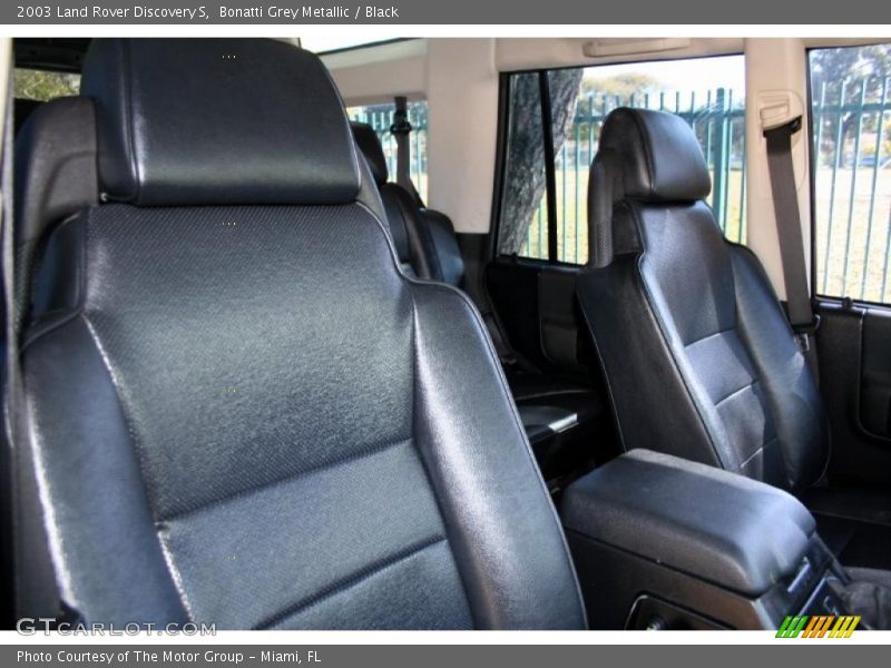 Bonatti Grey Metallic / Black 2003 Land Rover Discovery S
