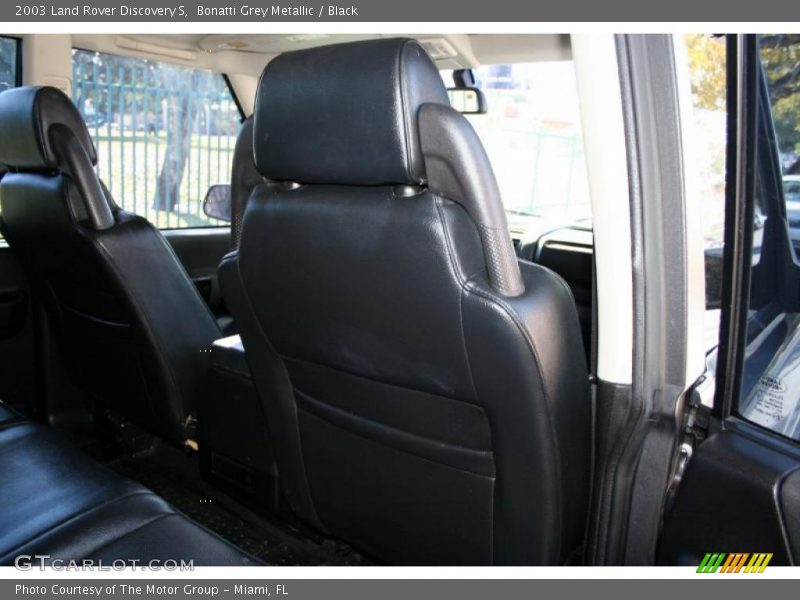 Bonatti Grey Metallic / Black 2003 Land Rover Discovery S