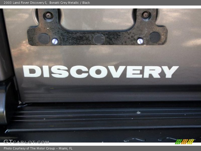 Bonatti Grey Metallic / Black 2003 Land Rover Discovery S