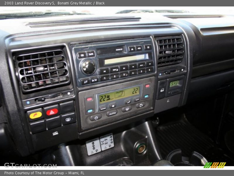 Bonatti Grey Metallic / Black 2003 Land Rover Discovery S