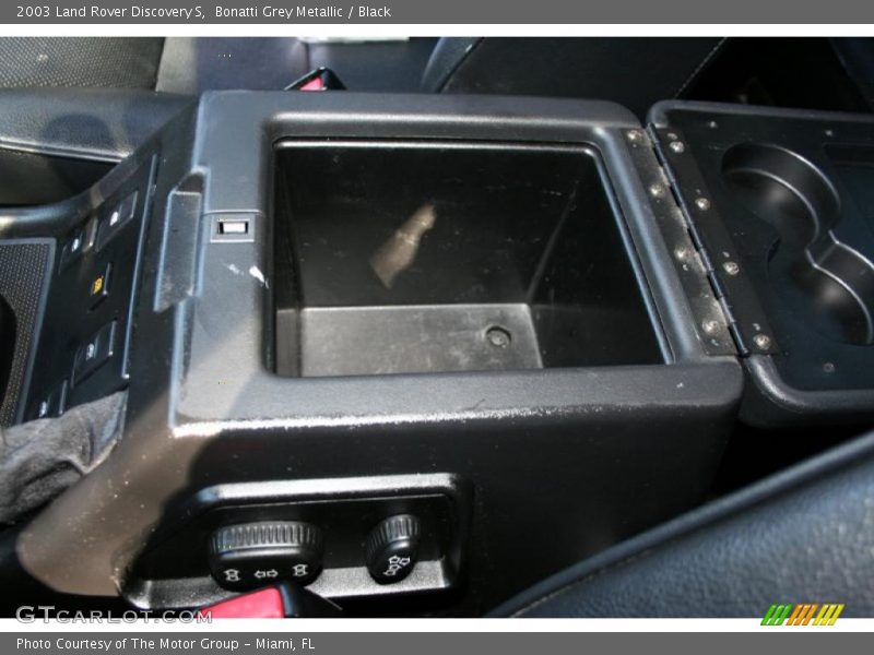 Bonatti Grey Metallic / Black 2003 Land Rover Discovery S