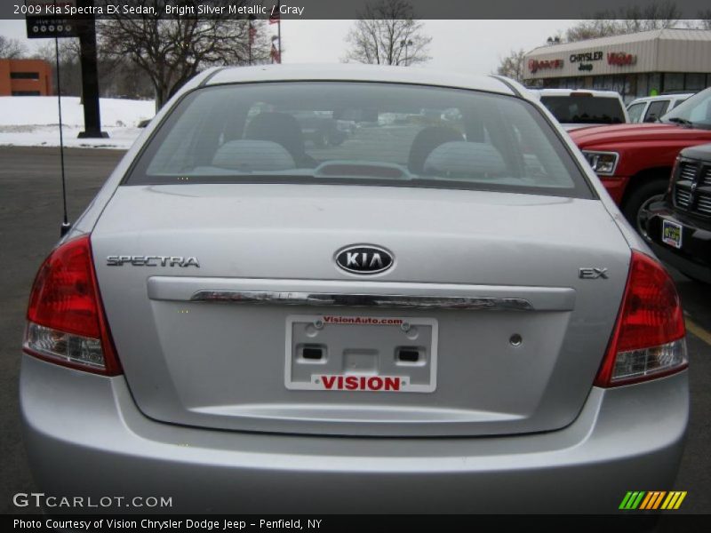 Bright Silver Metallic / Gray 2009 Kia Spectra EX Sedan