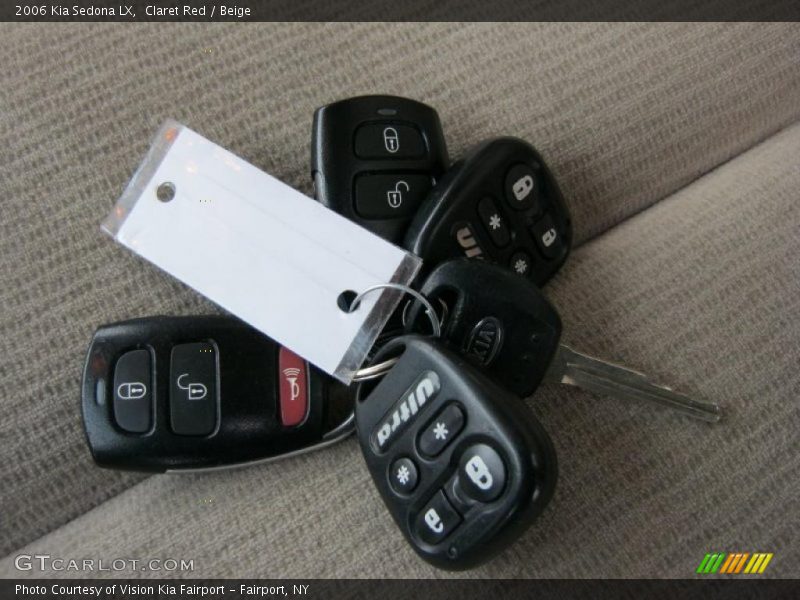 Claret Red / Beige 2006 Kia Sedona LX