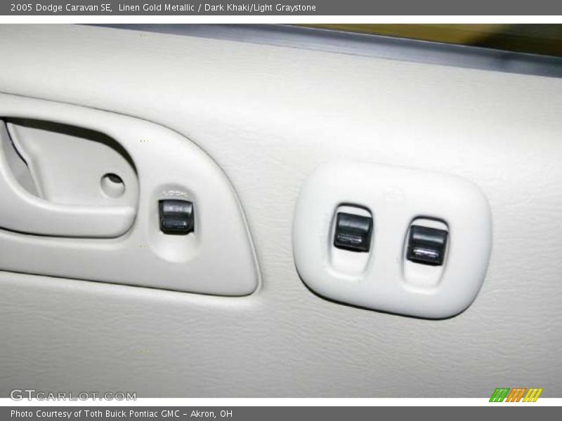 Linen Gold Metallic / Dark Khaki/Light Graystone 2005 Dodge Caravan SE