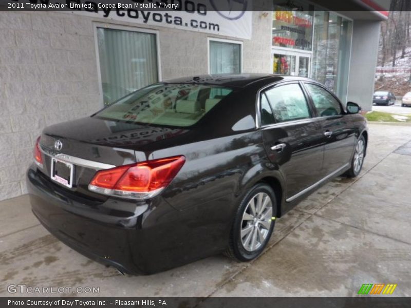 Cocoa Bean Metallic / Ivory 2011 Toyota Avalon Limited