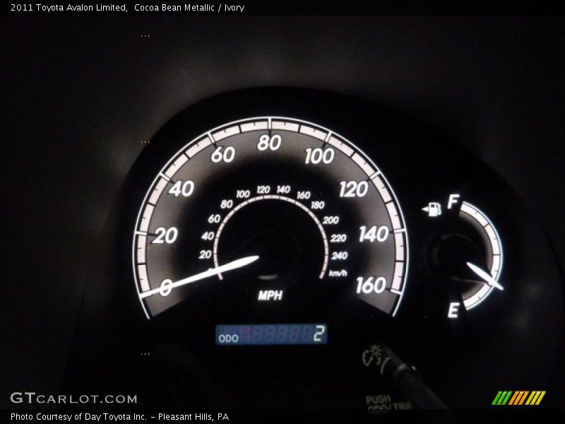 Cocoa Bean Metallic / Ivory 2011 Toyota Avalon Limited