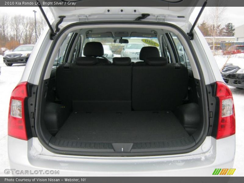 Bright Silver / Gray 2010 Kia Rondo LX