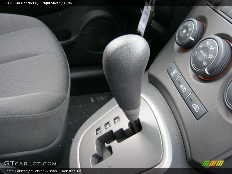 Bright Silver / Gray 2010 Kia Rondo LX