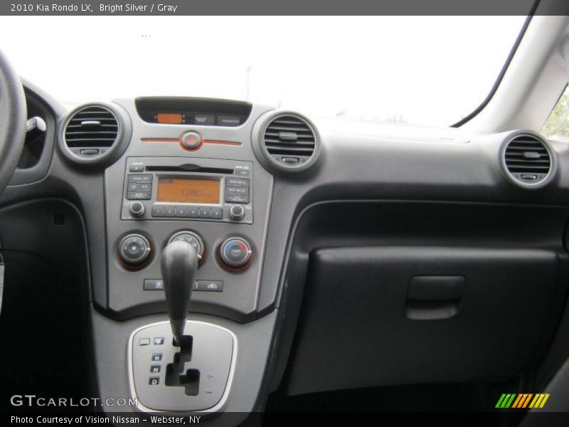 Bright Silver / Gray 2010 Kia Rondo LX