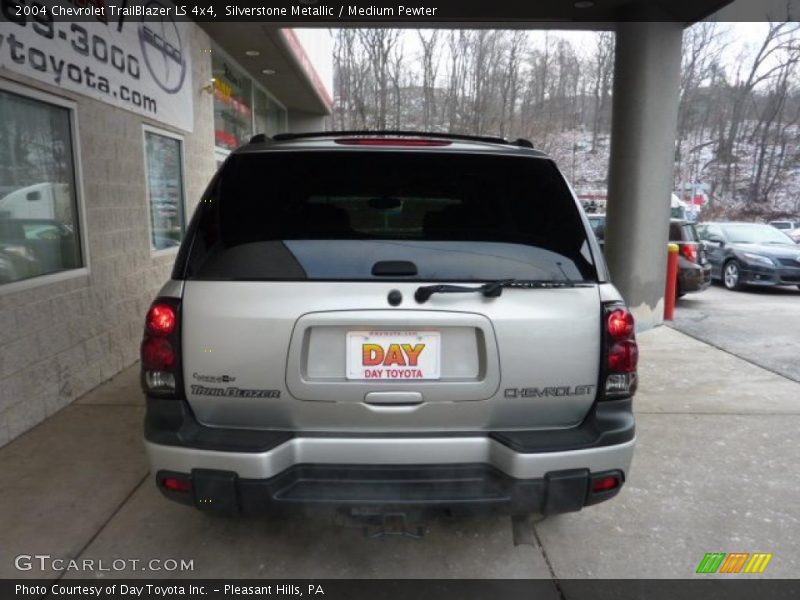 Silverstone Metallic / Medium Pewter 2004 Chevrolet TrailBlazer LS 4x4