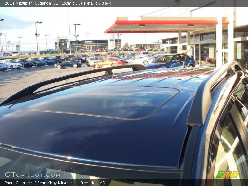 Cosmic Blue Metallic / Black 2011 Mitsubishi Outlander SE