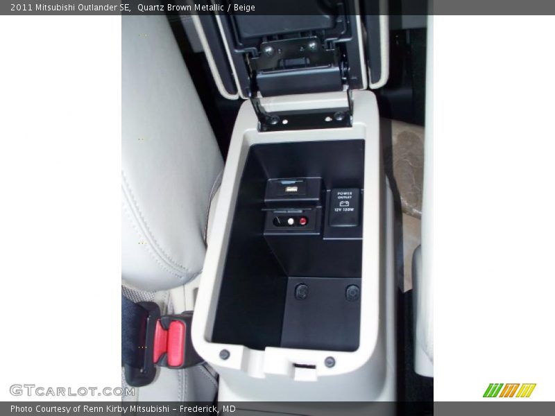 Quartz Brown Metallic / Beige 2011 Mitsubishi Outlander SE