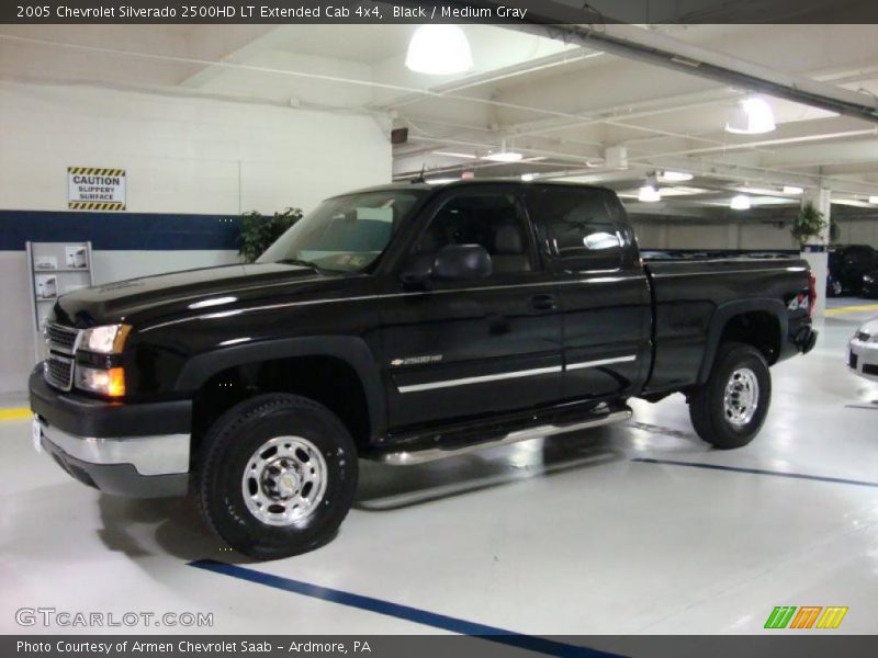 Black / Medium Gray 2005 Chevrolet Silverado 2500HD LT Extended Cab 4x4