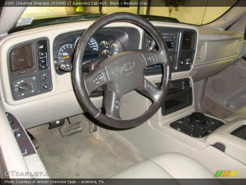 Black / Medium Gray 2005 Chevrolet Silverado 2500HD LT Extended Cab 4x4