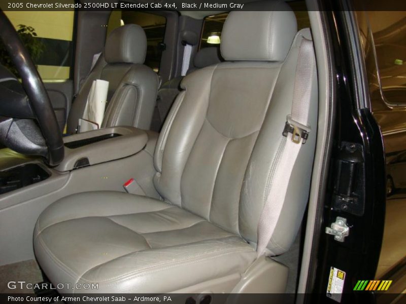 Black / Medium Gray 2005 Chevrolet Silverado 2500HD LT Extended Cab 4x4