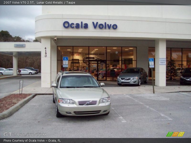 Lunar Gold Metallic / Taupe 2007 Volvo V70 2.5T