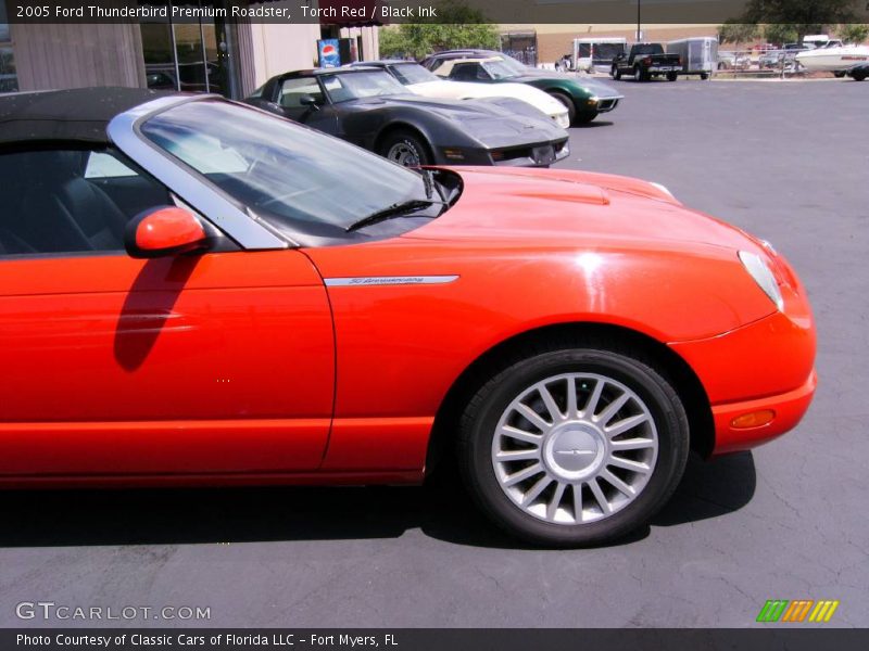 Torch Red / Black Ink 2005 Ford Thunderbird Premium Roadster