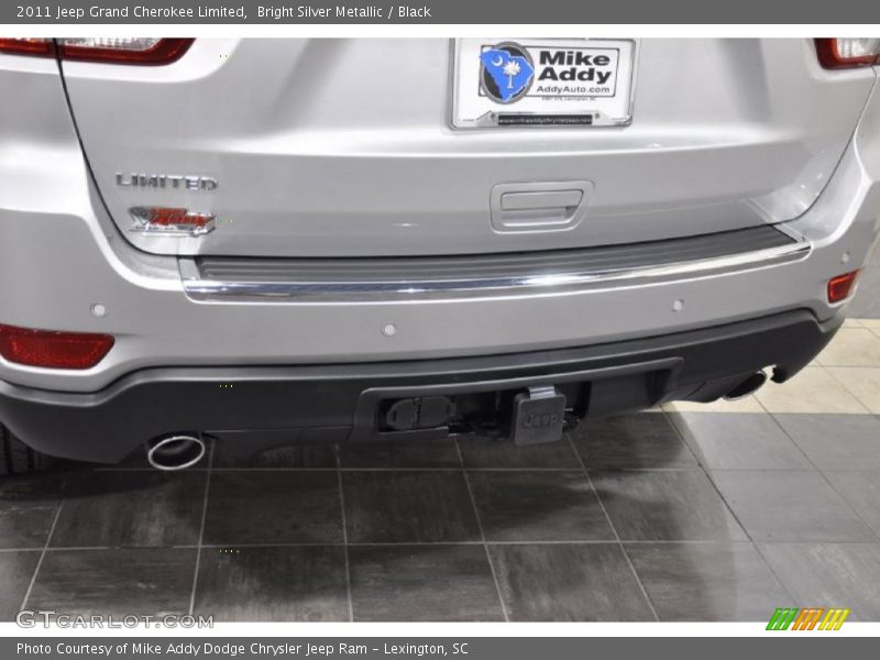 Bright Silver Metallic / Black 2011 Jeep Grand Cherokee Limited