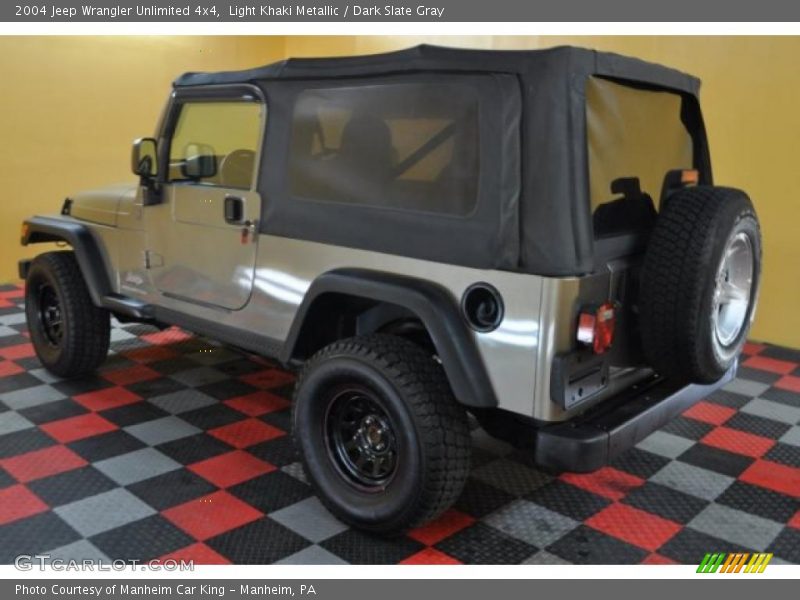Light Khaki Metallic / Dark Slate Gray 2004 Jeep Wrangler Unlimited 4x4