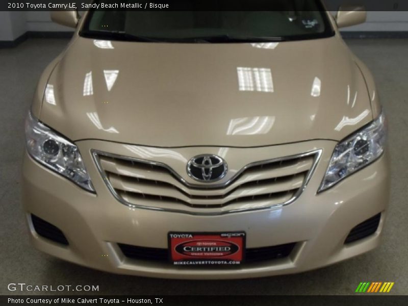 Sandy Beach Metallic / Bisque 2010 Toyota Camry LE