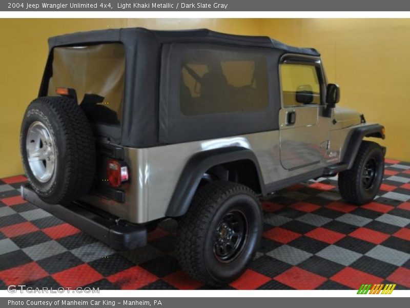 Light Khaki Metallic / Dark Slate Gray 2004 Jeep Wrangler Unlimited 4x4