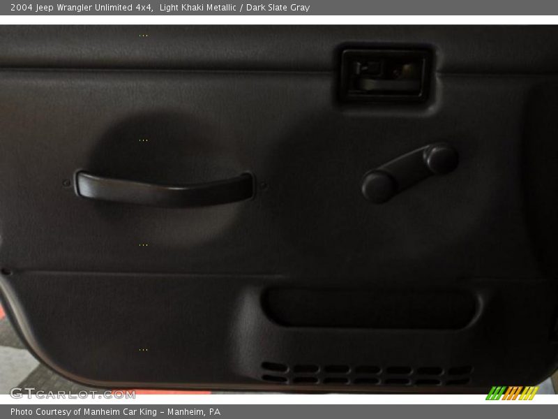 Light Khaki Metallic / Dark Slate Gray 2004 Jeep Wrangler Unlimited 4x4