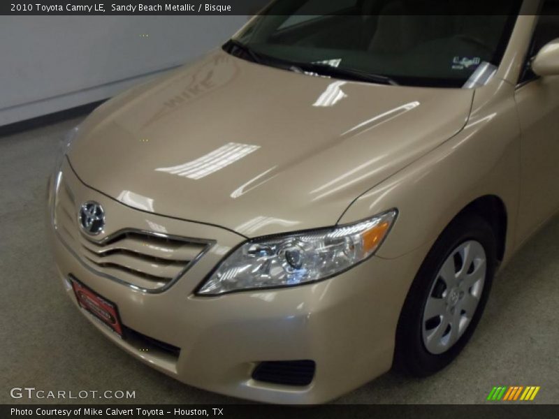 Sandy Beach Metallic / Bisque 2010 Toyota Camry LE