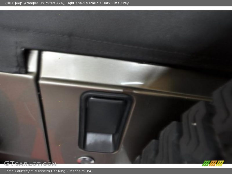 Light Khaki Metallic / Dark Slate Gray 2004 Jeep Wrangler Unlimited 4x4