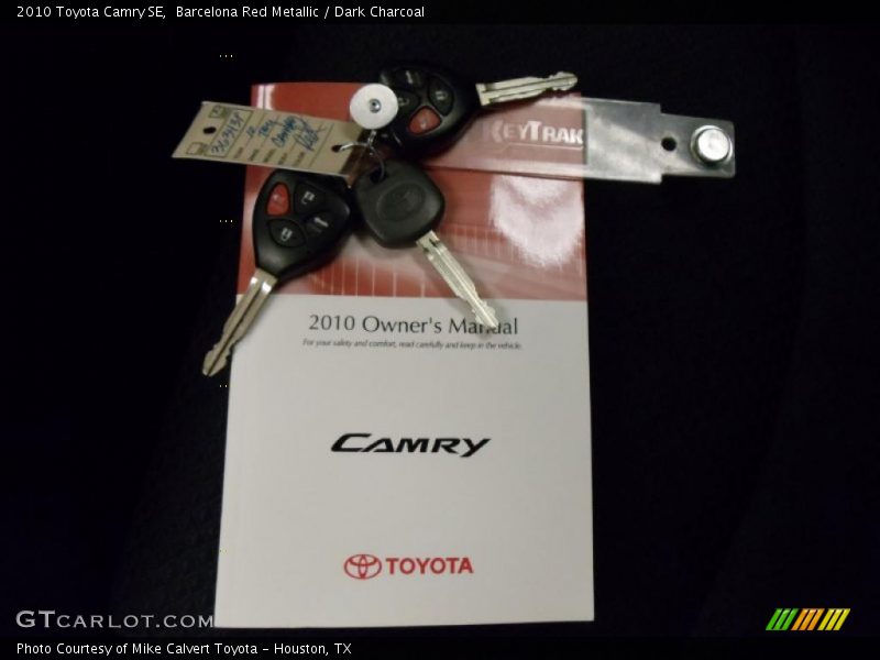 Barcelona Red Metallic / Dark Charcoal 2010 Toyota Camry SE