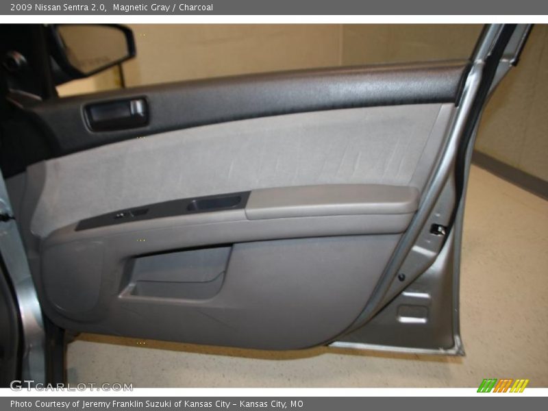 Magnetic Gray / Charcoal 2009 Nissan Sentra 2.0