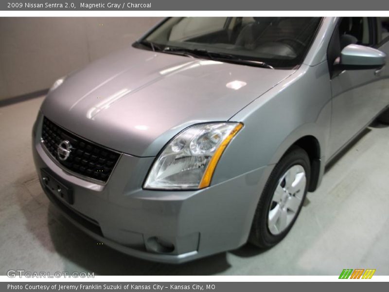 Magnetic Gray / Charcoal 2009 Nissan Sentra 2.0