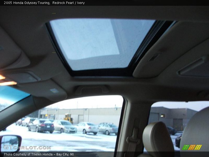 Redrock Pearl / Ivory 2005 Honda Odyssey Touring