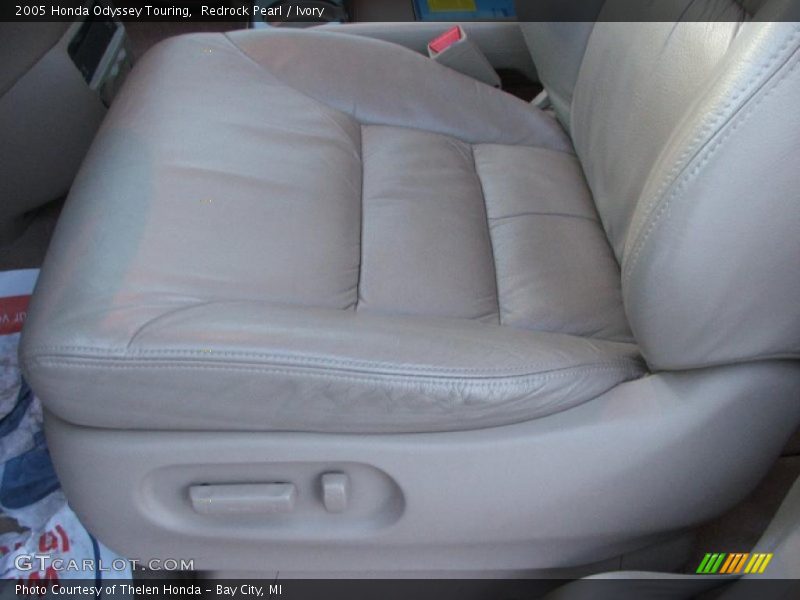 Redrock Pearl / Ivory 2005 Honda Odyssey Touring