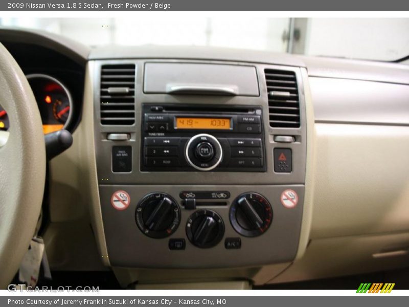 Fresh Powder / Beige 2009 Nissan Versa 1.8 S Sedan