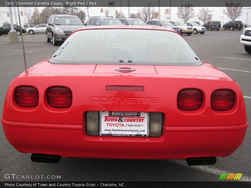 Bright Red / Red 1992 Chevrolet Corvette Coupe