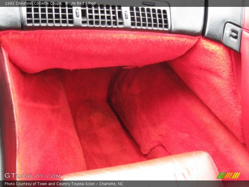Bright Red / Red 1992 Chevrolet Corvette Coupe