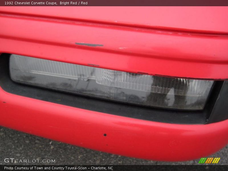 Bright Red / Red 1992 Chevrolet Corvette Coupe