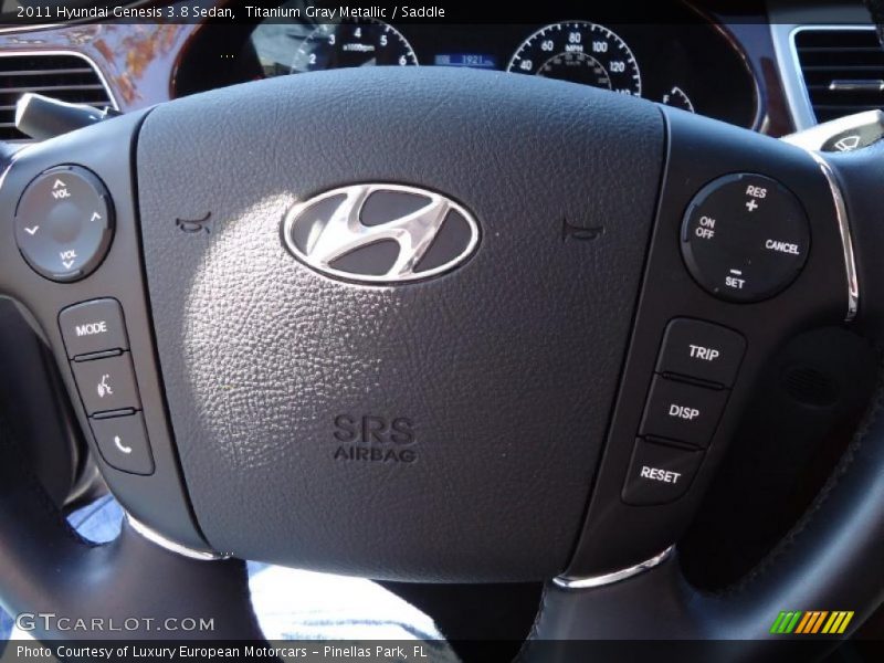  2011 Genesis 3.8 Sedan Steering Wheel
