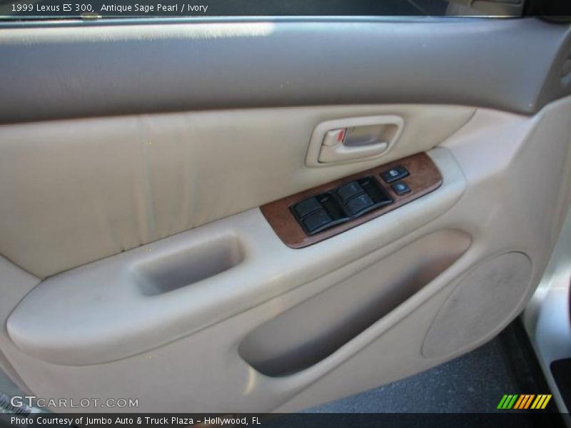 Antique Sage Pearl / Ivory 1999 Lexus ES 300