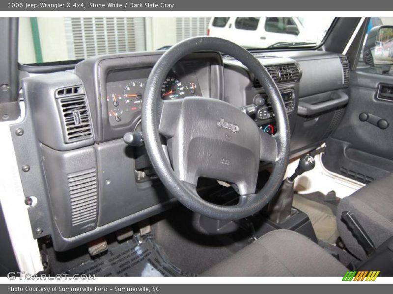 Stone White / Dark Slate Gray 2006 Jeep Wrangler X 4x4