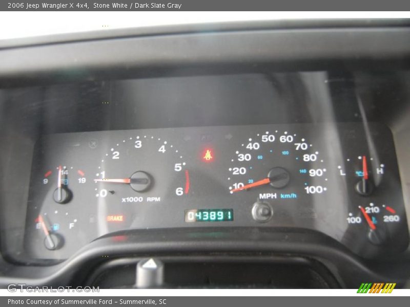 Stone White / Dark Slate Gray 2006 Jeep Wrangler X 4x4