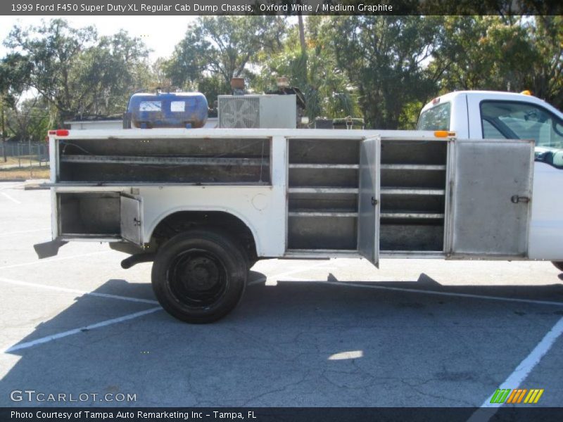 Oxford White / Medium Graphite 1999 Ford F450 Super Duty XL Regular Cab Dump Chassis